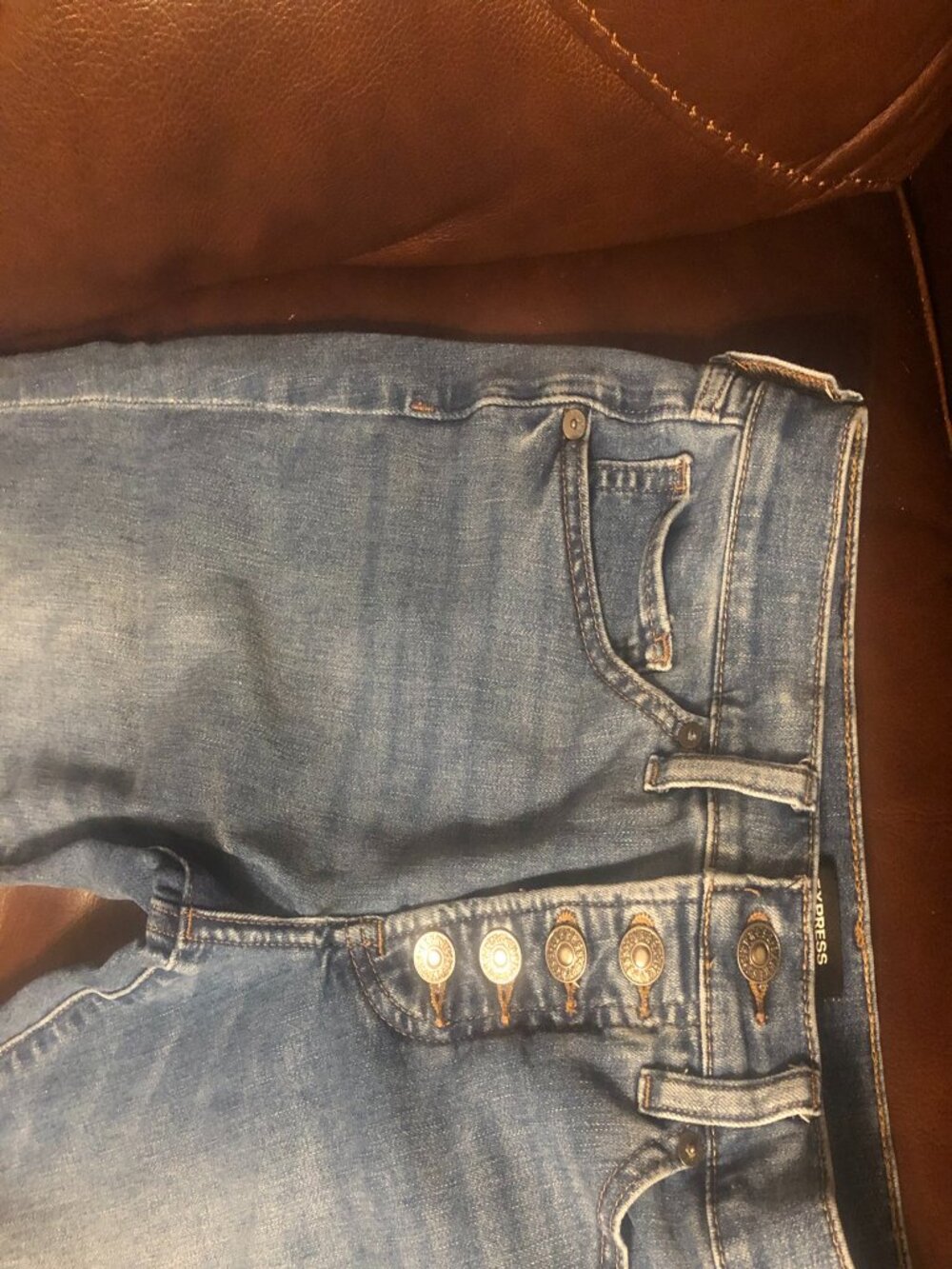 Express Mid Rise Skinny Jeans Exposed Button Fly Medium Wash 2R - Picture 2 of 8